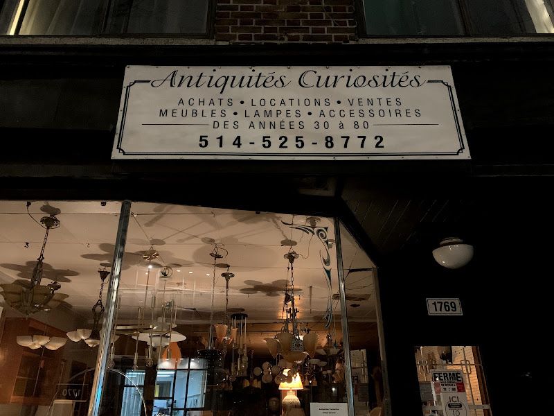 Antiquité Curiosité, meubles en teck