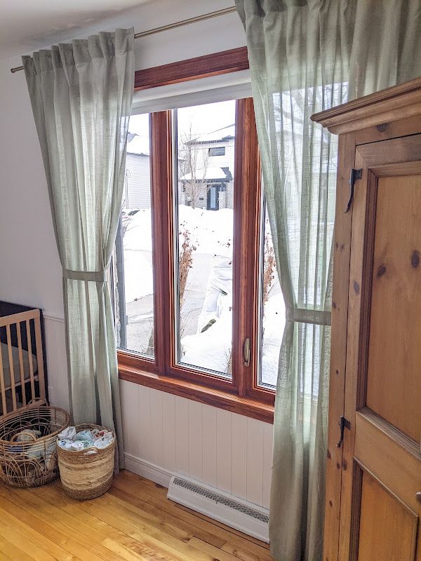 couturière chez Suzanne bas de pantalon, robe , jupe ,et rideaux service rapide