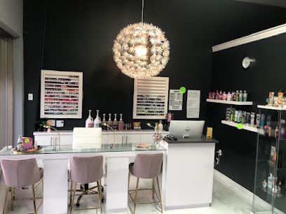 Elle égance Esthétique & Bronzage 18+ - Détatouage & Épilation laser