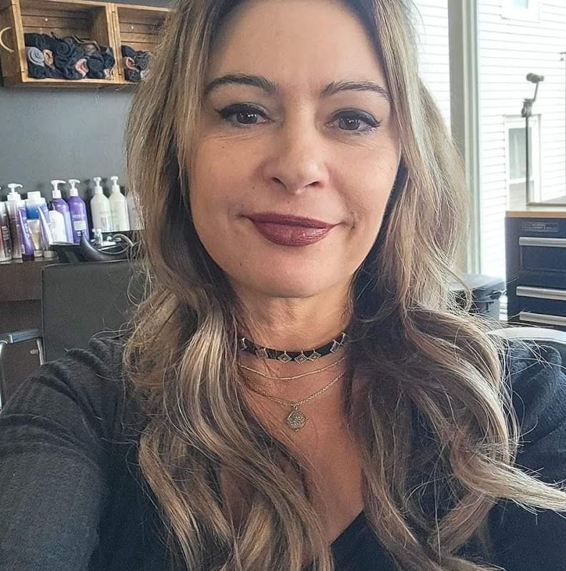 Valérie Charest barber