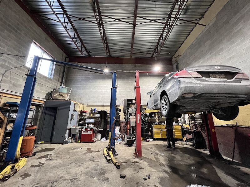 Garage fix, Saint-hubert
