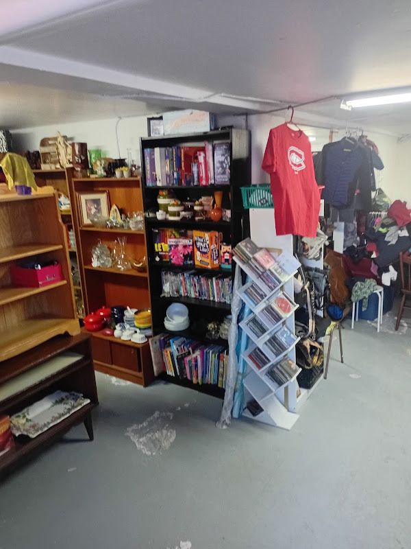LA CAVERNE FRIPERIE & BROCANTE